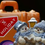 safe holiday travel tips